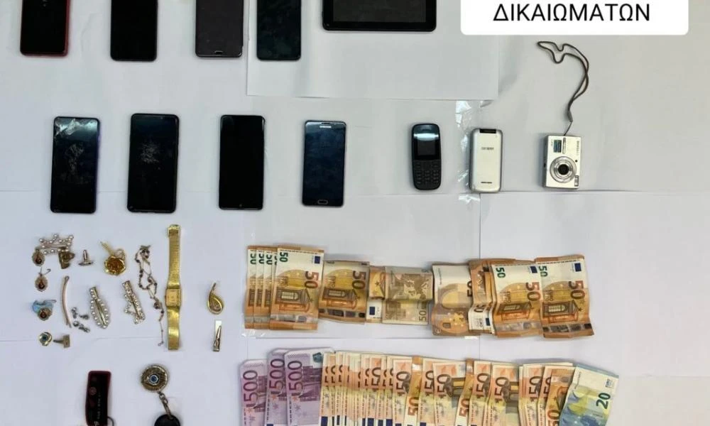 ΕΛ.ΑΣ.: Εξαρθρώθηκε πoλυμελής συμμορία που ξάφριζε ηλικιωμένους – Πώς δρούσε